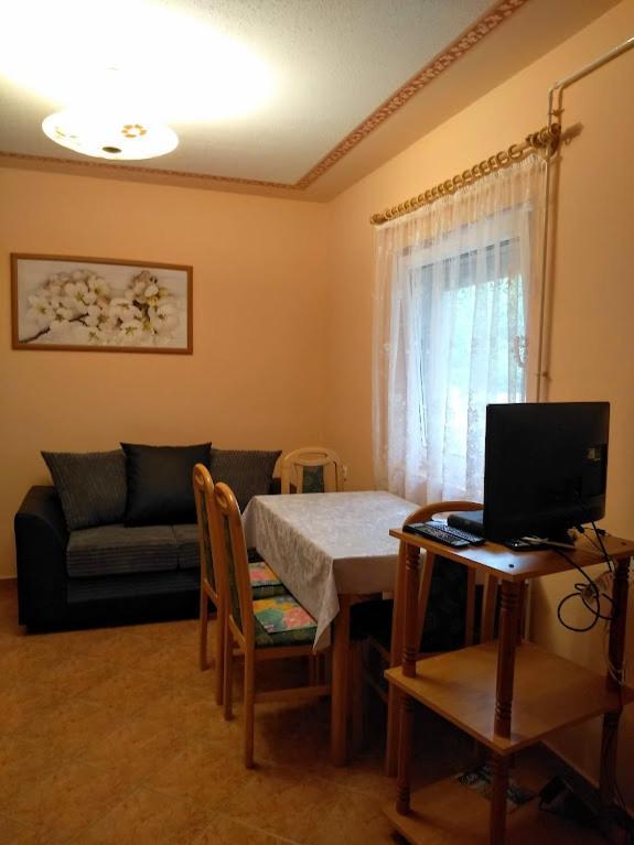 Zsuzsi Apartman Залакарош Екстер'єр фото