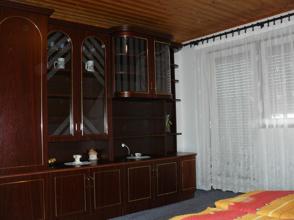 Zsuzsi Apartman Залакарош Номер фото